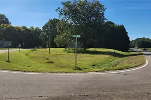 2493 Old Hwy 21, State Road, NC 28676 - Photo 9