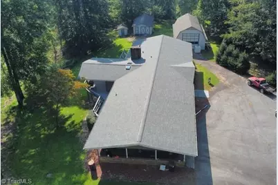 2082 Mountain Valley Church Road, North Wilkesboro, NC 28659 - Photo 3