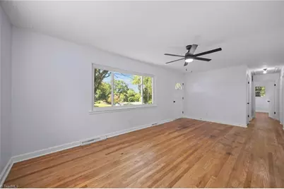 417 Ashburn Street, Graham, NC 27253 - Photo 3