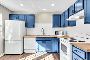 37 Tannenbaum Cir, Greensboro, NC 27410 - Photo 11