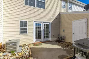 37 Tannenbaum Cir, Greensboro, NC 27410 - Photo 25