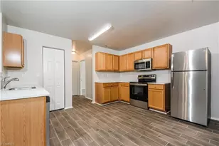 4533 Vernon Farms Blvd, Kernersville, NC 27284 - Photo 5