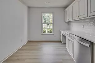 386 Sherwood Oaks Dr, Asheboro, NC 27205 - Photo 21