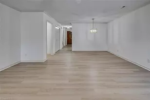 386 Sherwood Oaks Dr, Asheboro, NC 27205 - Photo 9