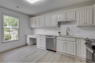 386 Sherwood Oaks Drive, Asheboro, NC 27205 - Photo 21