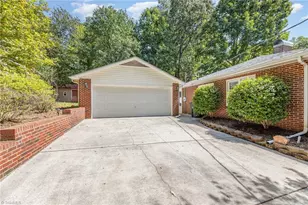 816 Elm St, Eden, NC 27288 - Photo 25