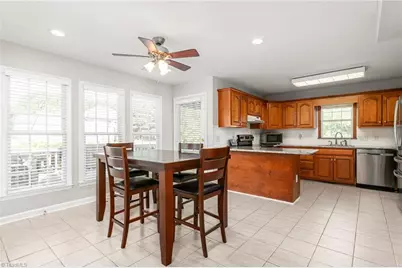 3202 Overlook Court, Burlington, NC 27215 - Photo 11