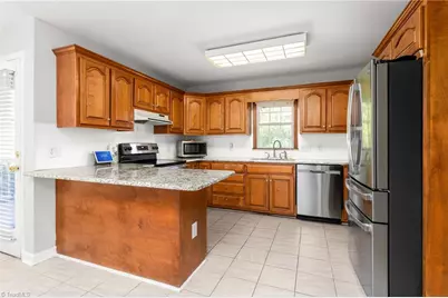 3202 Overlook Court, Burlington, NC 27215 - Photo 13