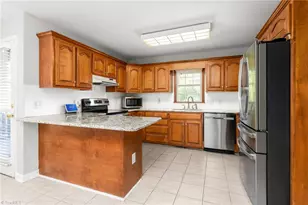 3202 Overlook Ct, Burlington, NC 27215 - Photo 13