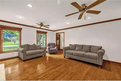 1020 Larkwood Court, Reidsville, NC 27320 - Photo 5