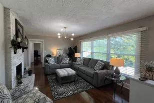 118 Triplett St, Jonesville, NC 28642 - Photo 1