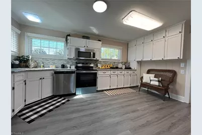 118 Triplett Street, Jonesville, NC 28642 - Photo 7