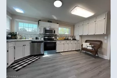 118 Triplett Street, Jonesville, NC 28642 - Photo 9