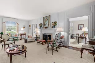 404 Country Club Dr, Greensboro, NC 27408 - Photo 9