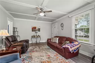 606 Cedar St, Eden, NC 27288 - Photo 9