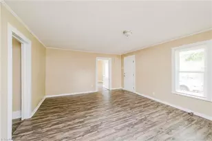 521 E 1st St, Lexington, NC 27292 - Photo 3