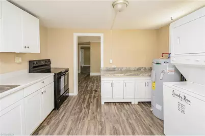 521 E 1st Street, Lexington, NC 27292 - Photo 7