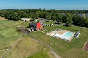 2553 Country Club Rd, Yadkinville, NC 27055 - Photo 15