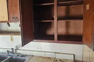 491 Pleasant Hill Dr, Elkin, NC 28621 - Photo 9