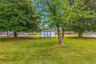 108 Hinshaw Ave, Yadkinville, NC 27055 - Photo 3
