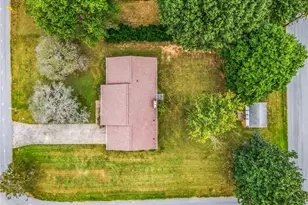 108 Hinshaw Ave, Yadkinville, NC 27055 - Photo 5