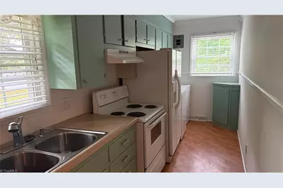 108 Hinshaw Avenue, Yadkinville, NC 27055 - Photo 7