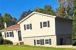 165 Rockaway Dr, Winston-Salem, NC 27107 - Photo 3