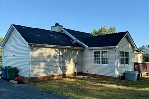 355 Tanglebrook Trail, Eden, NC 27288 - Photo 19