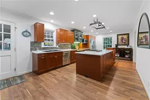 4 Kempton Dr, Greensboro, NC 27406 - Photo 3