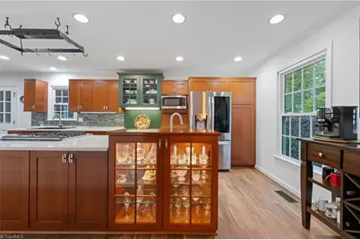 4 Kempton Drive, Greensboro, NC 27406 - Photo 5