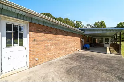 2176 Old Hollow Road, Walkertown, NC 27051 - Photo 31