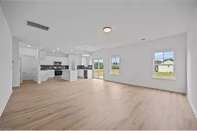 6820 Steeplegate Drive, Burlington, NC 27215 - Photo 7