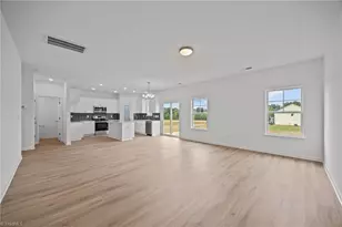 6820 Steeplegate Dr, Burlington, NC 27215 - Photo 7