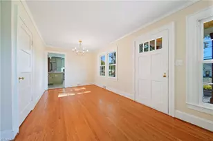 604 Salisbury St, Kernersville, NC 27284 - Photo 9