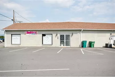 105 Llewellyn Street, Dobson, NC 27017 - Photo 5