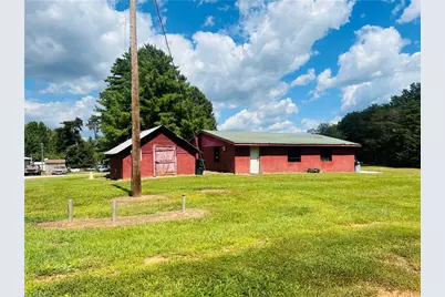 115 Stout Lane, Pilot Mountain, NC 27041 - Photo 5