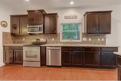 2806 Splitbrooke Drive, High Point, NC 27265 - Photo 5