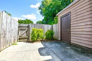 811 Scott Ave, Greensboro, NC 27403 - Photo 19