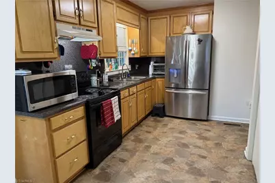 220 Knollwood Drive, Eden, NC 27288 - Photo 13