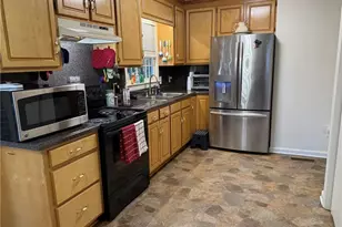 220 Knollwood Dr, Eden, NC 27288 - Photo 13