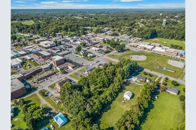 404 N State Street, Yadkinville, NC 27055 - Photo 7