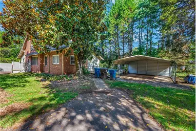 404 N State Street, Yadkinville, NC 27055 - Photo 1