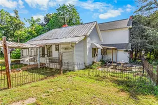 420 Carolina Ave, Yadkinville, NC 27055 - Photo 15