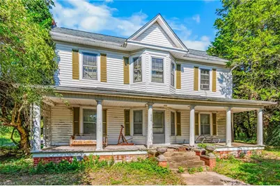 420 Carolina Avenue, Yadkinville, NC 27055 - Photo 1