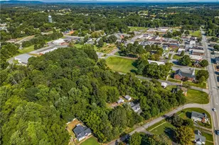 420 Carolina Ave, Yadkinville, NC 27055 - Photo 5