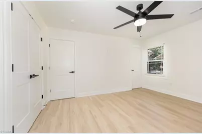 2200 Hathaway Drive, Greensboro, NC 27408 - Photo 21