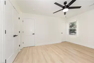 2200 Hathaway Dr, Greensboro, NC 27408 - Photo 21