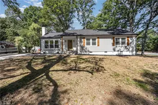 2200 Hathaway Dr, Greensboro, NC 27408 - Photo 31