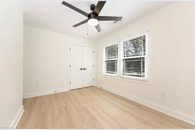 2200 Hathaway Drive, Greensboro, NC 27408 - Photo 23