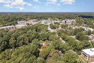 2200 Hathaway Dr, Greensboro, NC 27408 - Photo 41